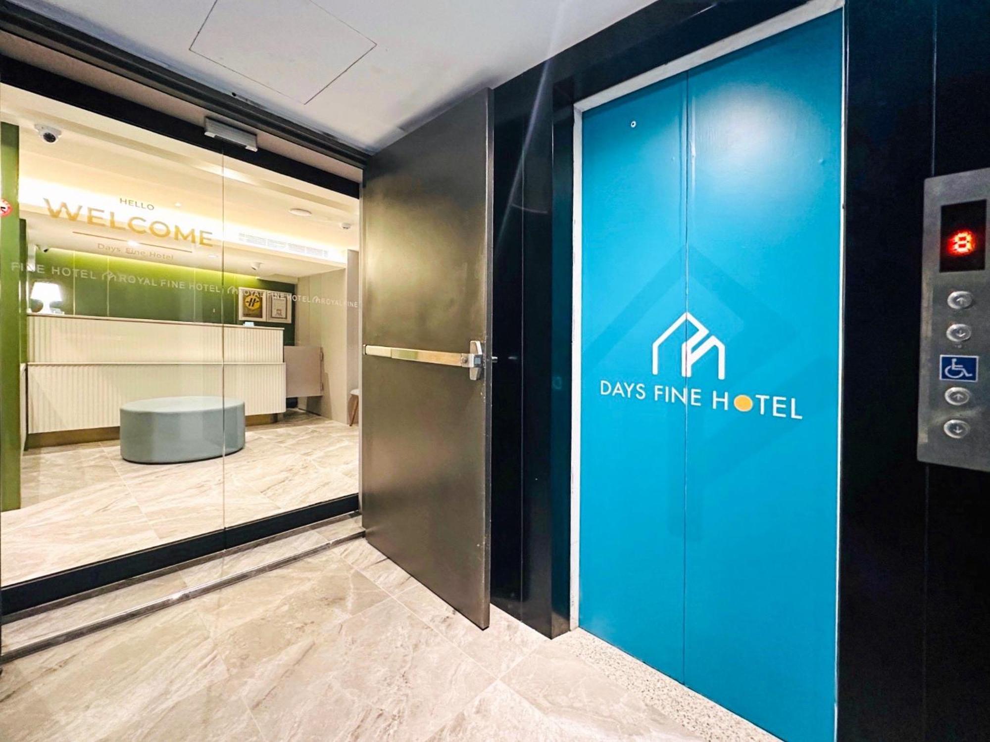 Days Fine Hotel Kaohsiung Dış mekan fotoğraf