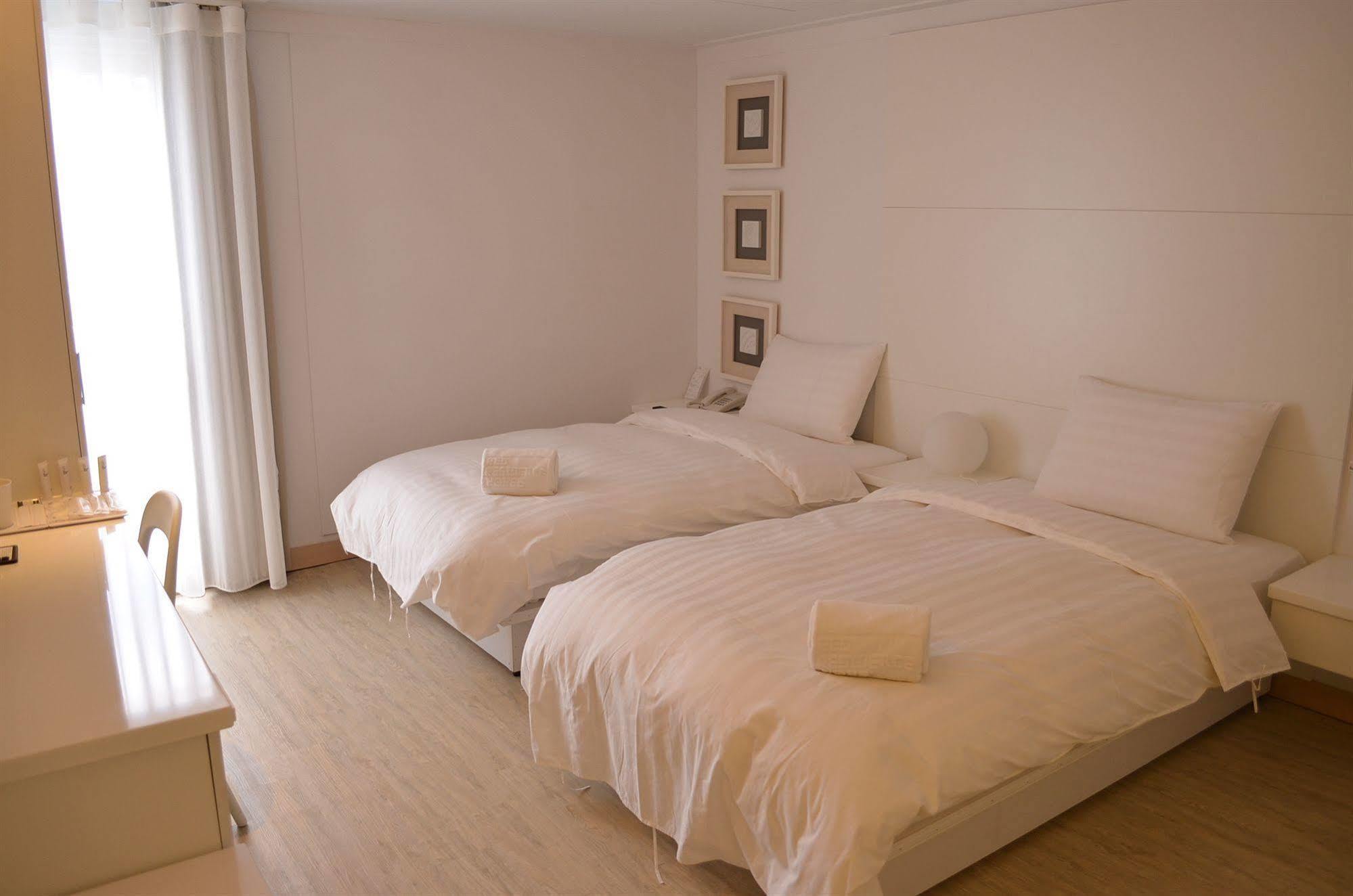 Days Fine Hotel Kaohsiung Dış mekan fotoğraf